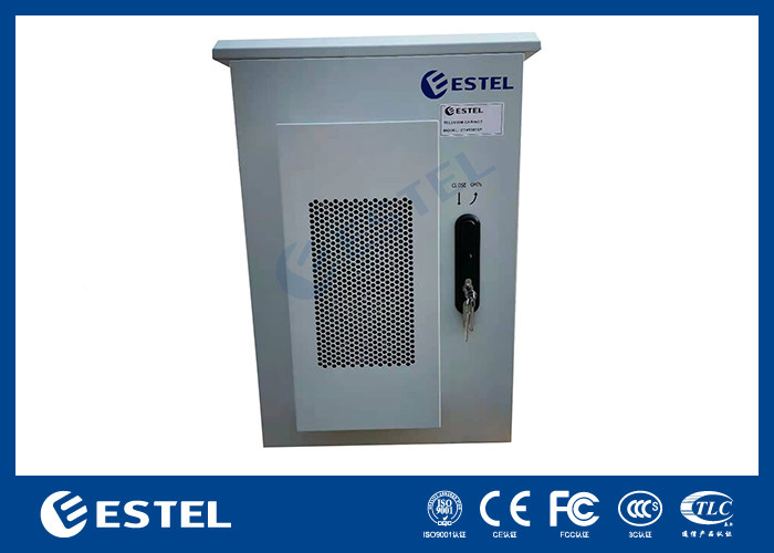 صندوق الاتصالات الخارجي المثبت على عمود جدار مع مكيف TEC 19 بوصة رف 7U مساحة المستخدم